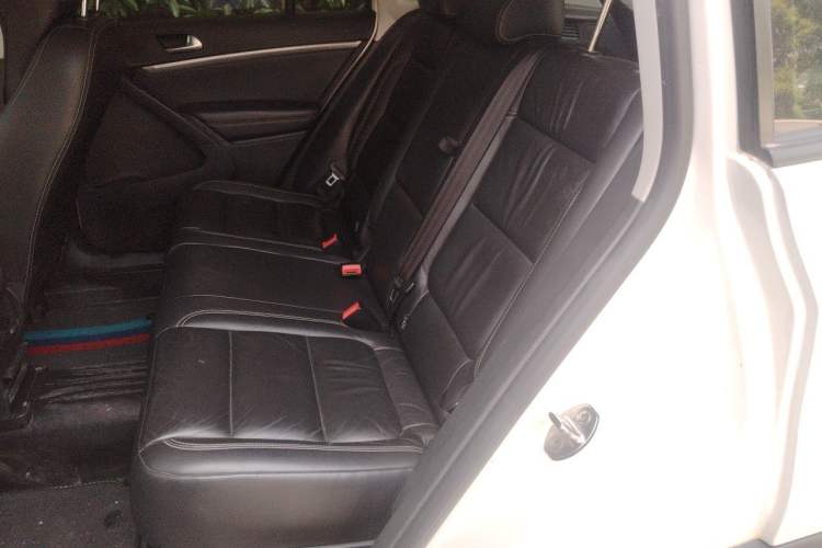 Used Volkswagen Tiguan 2017 300TSI Automatic Two-Wheel Drive Silk Road Comfort Edition Left Rear Seat