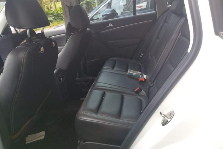 Used Volkswagen Tiguan 2017 300TSI Automatic Two-Wheel Drive Silk Road Comfort Edition Left Rear Seat