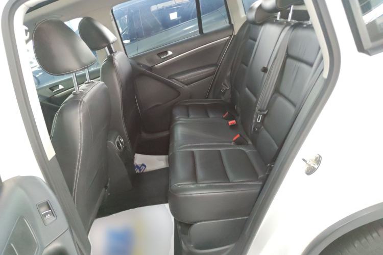 Used Volkswagen Tiguan 2017 300TSI Automatic Two-Wheel Drive Silk Road Comfort Edition Left Rear Seat