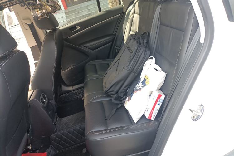 Used Volkswagen Tiguan 2017 300TSI Automatic Two-Wheel Drive Silk Road Comfort Edition Left Rear Seat