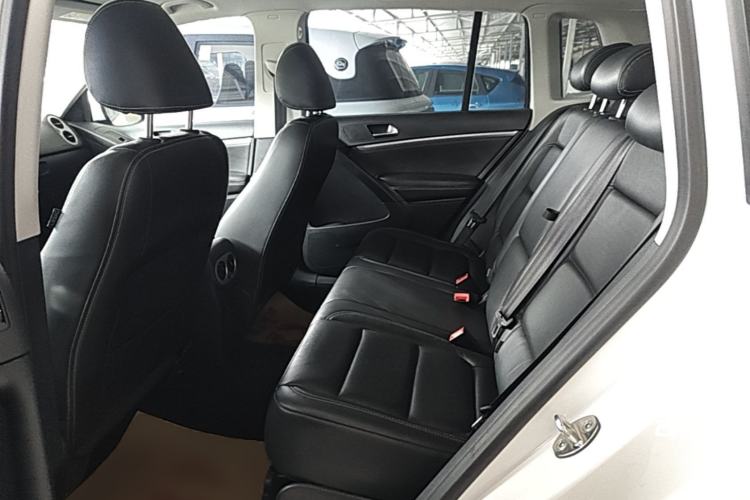 Used Volkswagen Tiguan 2017 300TSI Automatic Two-Wheel Drive Silk Road Comfort Edition Left Rear Seat