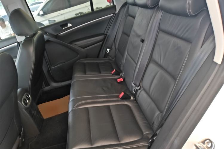 Used Volkswagen Tiguan 2017 300TSI Automatic Two-Wheel Drive Silk Road Comfort Edition Left Rear Seat