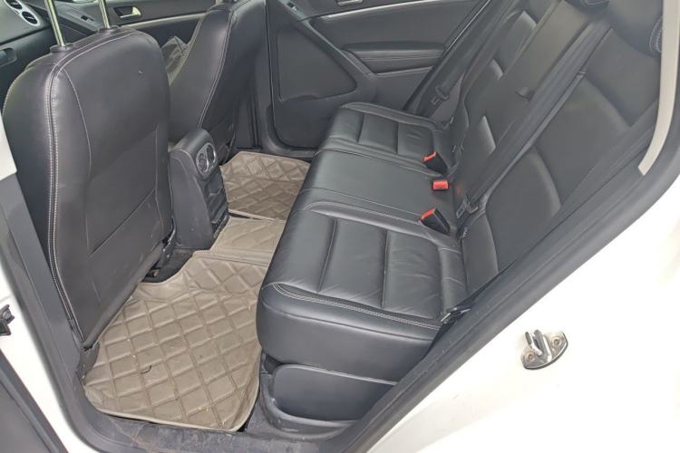Used Volkswagen Tiguan 2017 300TSI Automatic Two-Wheel Drive Silk Road Comfort Edition Left Rear Seat