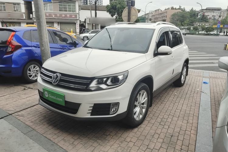 Used Volkswagen Tiguan 2017 300TSI Automatic Two-Wheel Drive Silk Road Comfort Edition Guazi used car, China used car export, Used car for sale, Used Volkswagen cars, Cheapest cars for sale