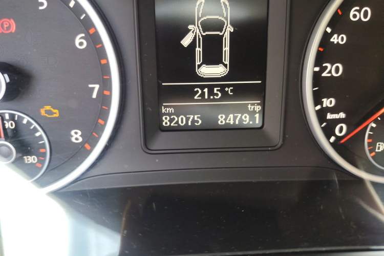 Used Volkswagen Tiguan 2017 300TSI Automatic Two-Wheel Drive Silk Road Comfort Edition Odometer Close Up