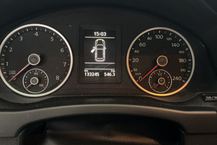 Used Volkswagen Tiguan 2017 300TSI Automatic Two-Wheel Drive Silk Road Comfort Edition Odometer Close Up