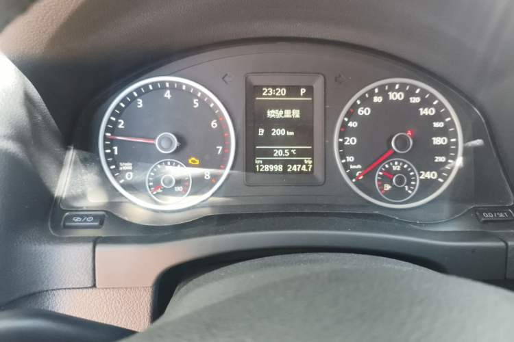 Used Volkswagen Tiguan 2017 300TSI Automatic Two-Wheel Drive Silk Road Comfort Edition Odometer Close Up