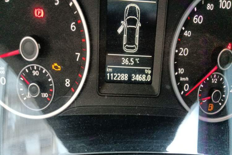 Used Volkswagen Tiguan 2017 300TSI Automatic Two-Wheel Drive Silk Road Comfort Edition Odometer Close Up