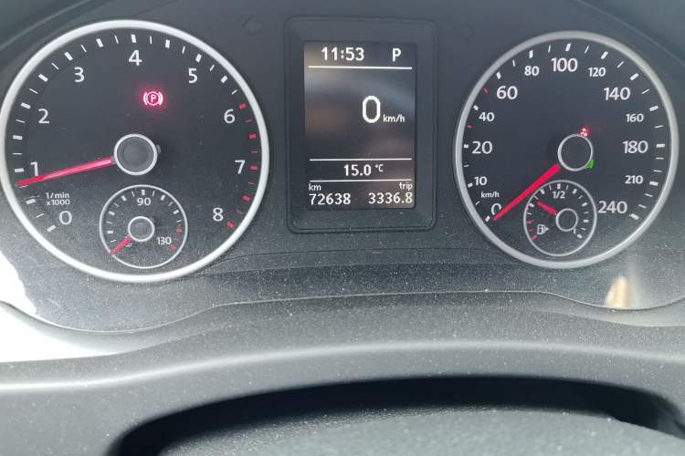 Used Volkswagen Tiguan 2017 300TSI Automatic Two-Wheel Drive Silk Road Comfort Edition Odometer Close Up