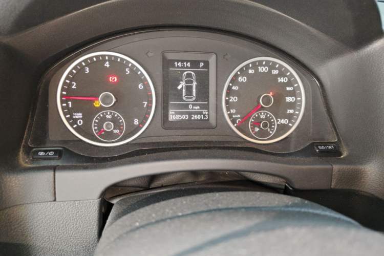 Used Volkswagen Tiguan 2017 300TSI Automatic Two-Wheel Drive Silk Road Comfort Edition Odometer Close Up
