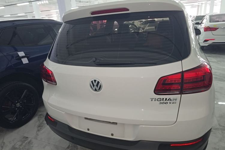 Used Volkswagen Tiguan 2017 300TSI Automatic Two-Wheel Drive Silk Road Luxury Edition Rear