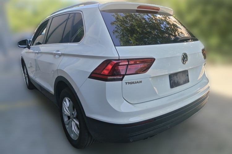 Used Volkswagen Tiguan 2017 280TSI Two-Wheel-Drive Elite Version Rear Left 45 Deg