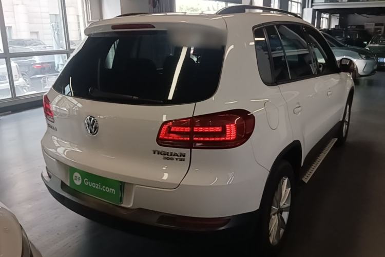 Used Volkswagen Tiguan 2017 300TSI Automatic Two-Wheel Drive Silk Road Comfort Edition Rear Right 45 Deg