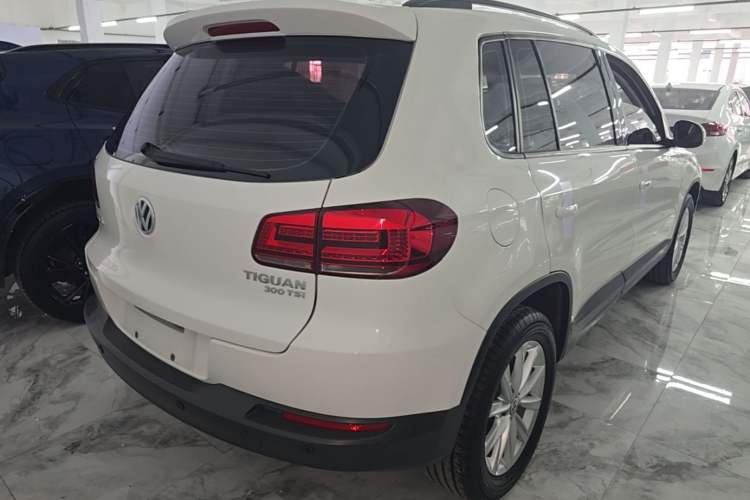 Used Volkswagen Tiguan 2017 300TSI Automatic Two-Wheel Drive Silk Road Luxury Edition Rear Right 45 Deg