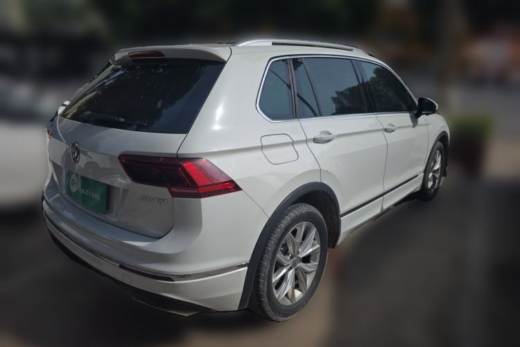Used Volkswagen Tiguan 2017 280TSI Two-Wheel-Drive Elite Version Rear Right 45 Deg