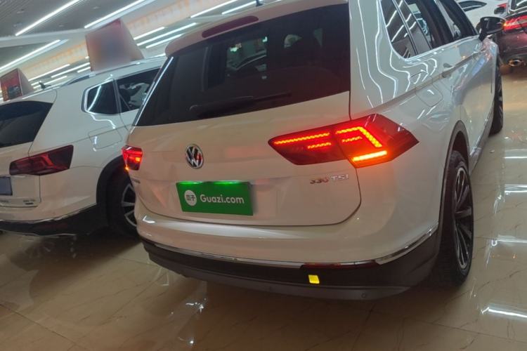 Used Volkswagen Tiguan 2017 330TSI All-Wheel-Drive Innovation Model Rear