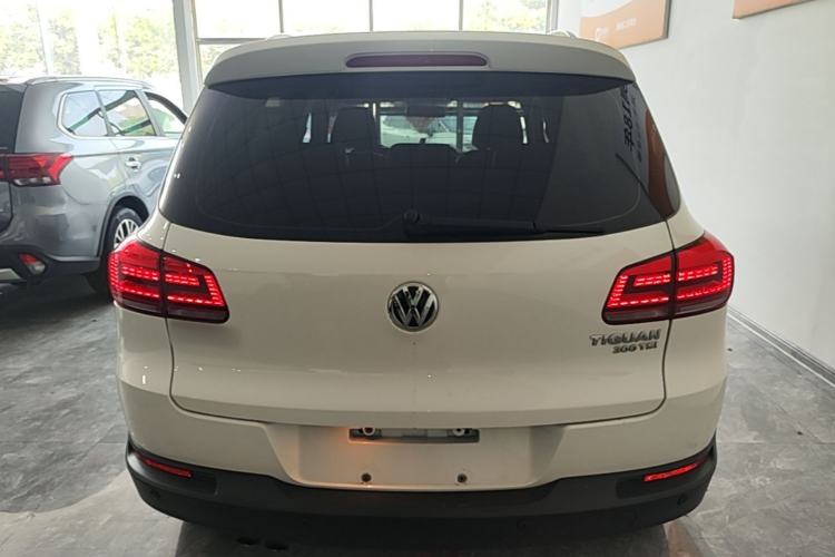 Used Volkswagen Tiguan 2017 300TSI Automatic Two-Wheel Drive Silk Road Luxury Edition Rear