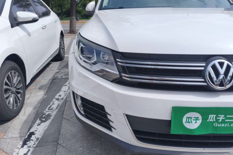 Used Volkswagen Tiguan 2017 300TSI Automatic Two-Wheel Drive Silk Road Comfort Edition Right Front Headlight