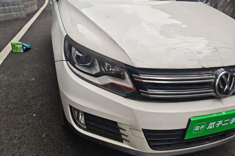 Used Volkswagen Tiguan 2017 300TSI Automatic Two-Wheel Drive Silk Road Luxury Edition Right Front Headlight