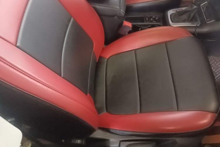 Used Volkswagen Tiguan 2017 300TSI Automatic Two-Wheel Drive Silk Road Comfort Edition Right Front Seat