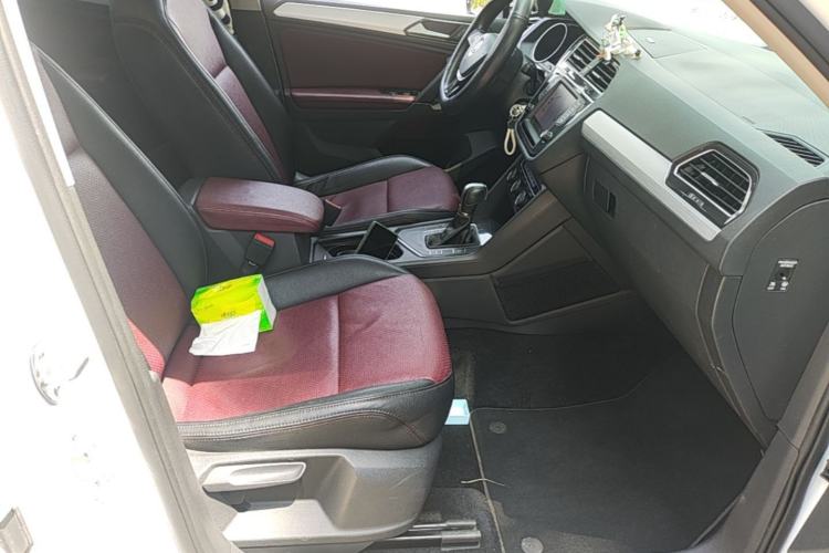 Used Volkswagen Tiguan 2017 280TSI Two-Wheel-Drive Elite Version Right Front Seat
