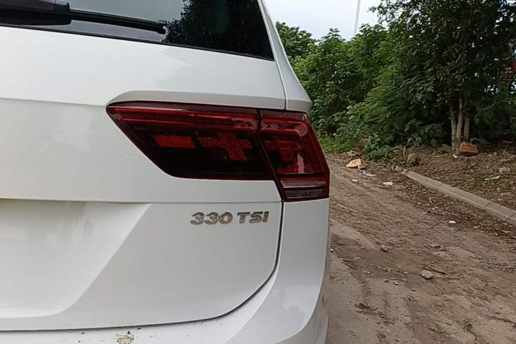Used Volkswagen Tiguan 2017 330TSI All-Wheel-Drive Innovation Model Right Rear Taillight