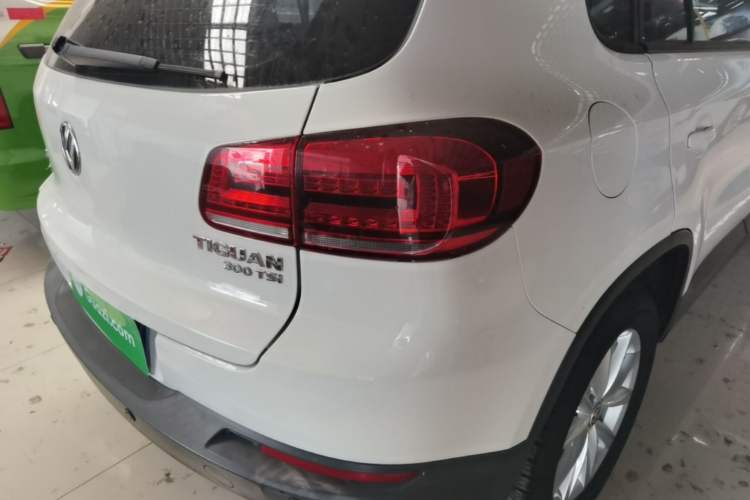 Used Volkswagen Tiguan 2017 300TSI Automatic Two-Wheel Drive Silk Road Luxury Edition Right Rear Taillight
