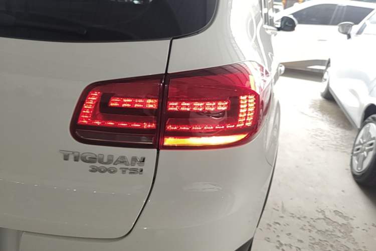 Used Volkswagen Tiguan 2017 300TSI Automatic Two-Wheel Drive Silk Road Comfort Edition Right Rear Taillight