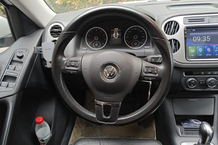 Used Volkswagen Tiguan 2017 300TSI Automatic Two-Wheel Drive Silk Road Comfort Edition Steering Wheel
