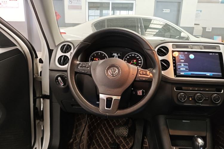 Used Volkswagen Tiguan 2017 300TSI Automatic Two-Wheel Drive Silk Road Comfort Edition Steering Wheel