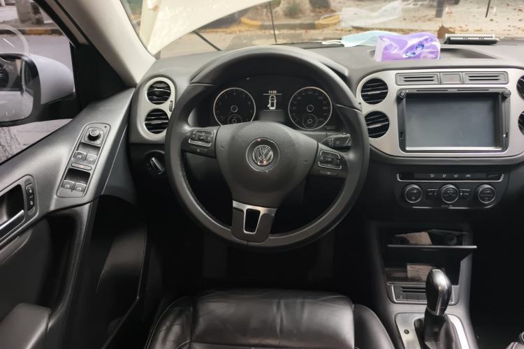 Used Volkswagen Tiguan 2017 300TSI Automatic Two-Wheel Drive Silk Road Comfort Edition Steering Wheel