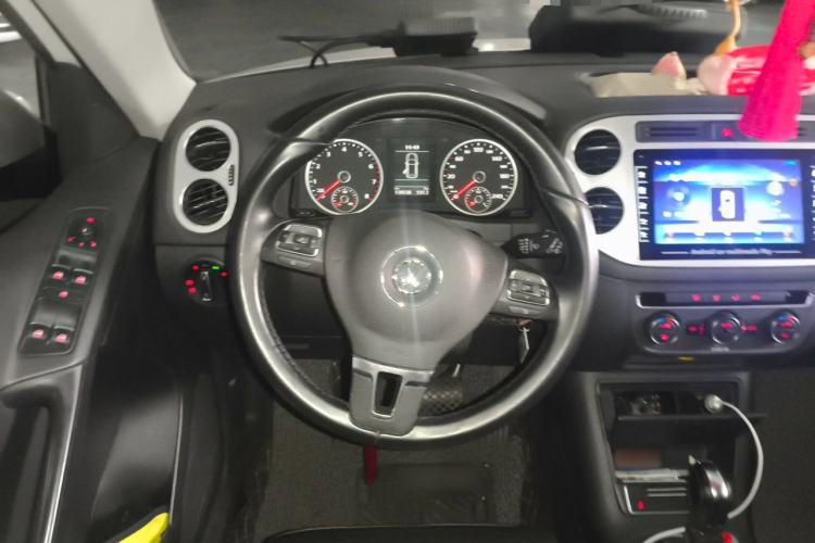 Used Volkswagen Tiguan 2017 300TSI Automatic Two-Wheel Drive Silk Road Comfort Edition Steering Wheel