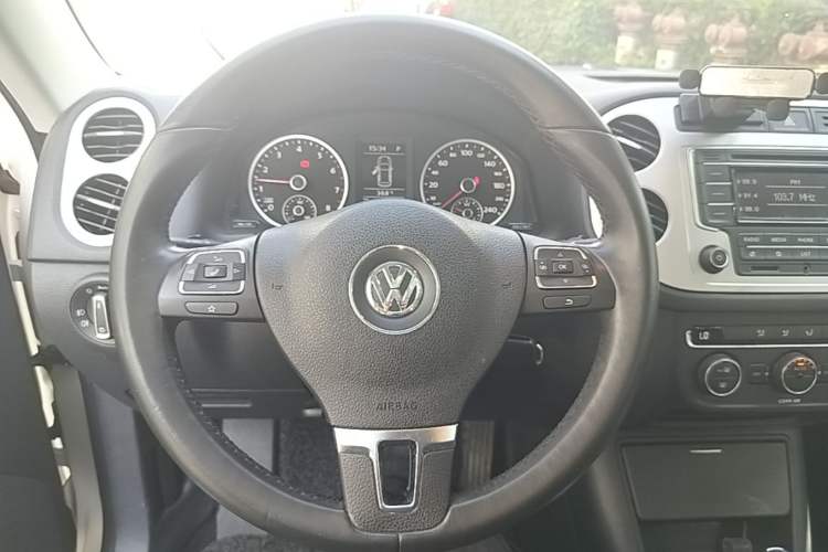Used Volkswagen Tiguan 2017 300TSI Automatic Two-Wheel Drive Silk Road Comfort Edition Steering Wheel