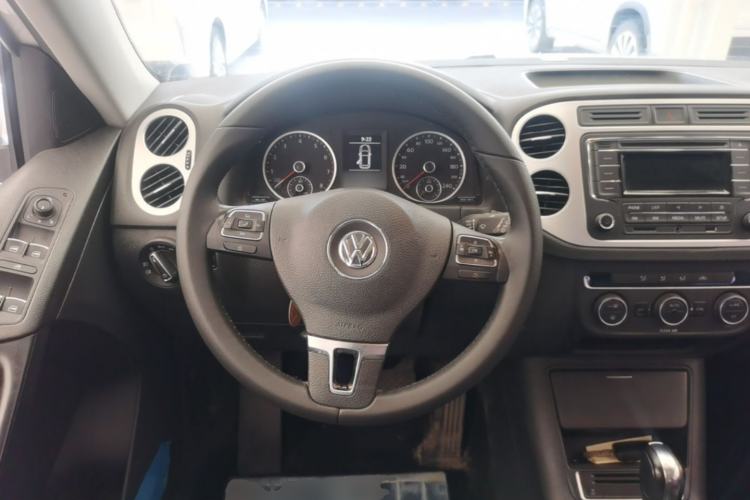 Used Volkswagen Tiguan 2017 300TSI Automatic Two-Wheel Drive Silk Road Comfort Edition Steering Wheel