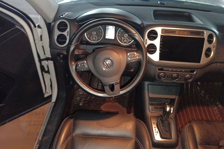 Used Volkswagen Tiguan 2017 300TSI Automatic Two-Wheel Drive Silk Road Comfort Edition Steering Wheel