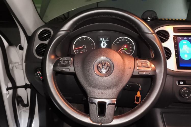 Used Volkswagen Tiguan 2017 300TSI Automatic Two-Wheel Drive Silk Road Comfort Edition Steering Wheel
