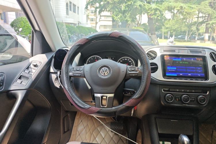 Used Volkswagen Tiguan 2017 300TSI Automatic Two-Wheel Drive Silk Road Comfort Edition Steering Wheel