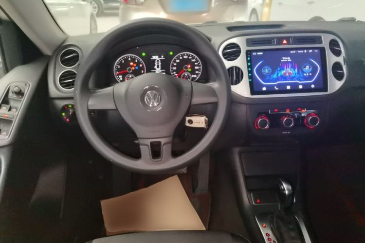 Used Volkswagen Tiguan 2017 300TSI Automatic Two-Wheel Drive Silk Road Luxury Edition Steering Wheel