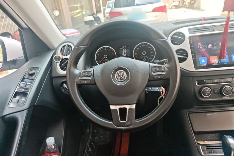 Used Volkswagen Tiguan 2017 300TSI Automatic Two-Wheel Drive Silk Road Luxury Edition Steering Wheel