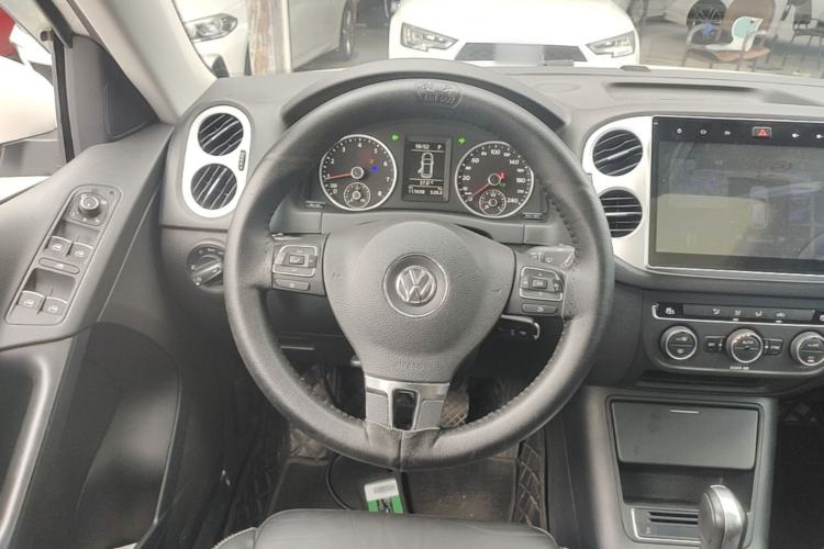 Used Volkswagen Tiguan 2017 300TSI Automatic Two-Wheel Drive Silk Road Comfort Edition Steering Wheel