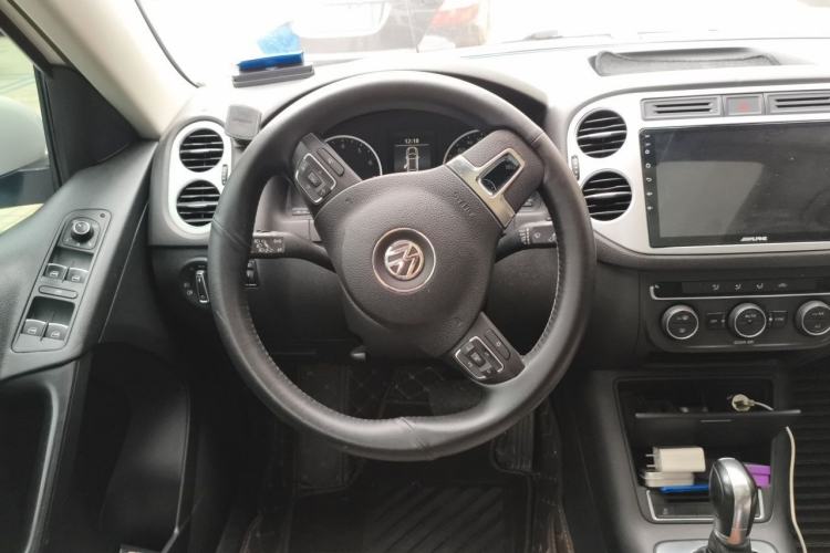Used Volkswagen Tiguan 2017 300TSI Automatic Two-Wheel Drive Silk Road Comfort Edition Steering Wheel