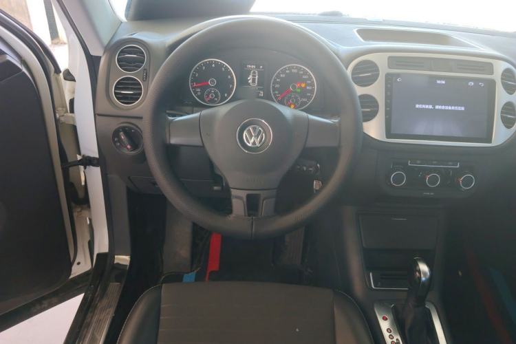 Used Volkswagen Tiguan 2017 300TSI Automatic Two-Wheel Drive Silk Road Luxury Edition Steering Wheel