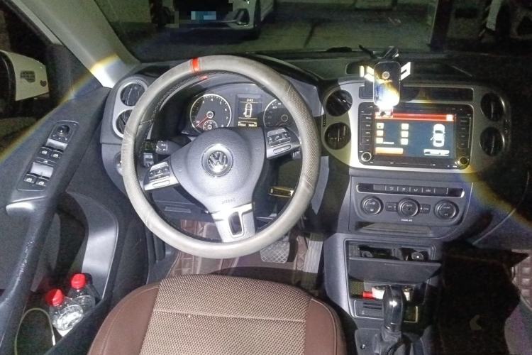 Used Volkswagen Tiguan 2017 300TSI Automatic Two-Wheel Drive Silk Road Comfort Edition Steering Wheel