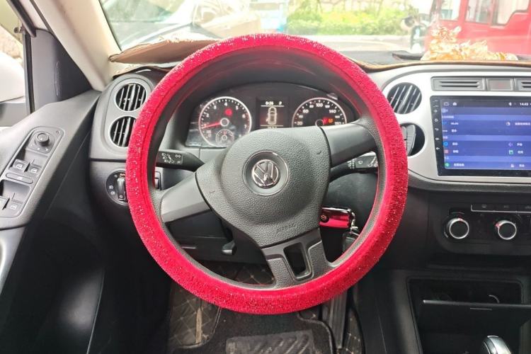 Used Volkswagen Tiguan 2017 300TSI Automatic Two-Wheel Drive Silk Road Luxury Edition Steering Wheel
