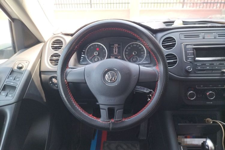 Used Volkswagen Tiguan 2017 300TSI Automatic Two-Wheel Drive Silk Road Luxury Edition Steering Wheel
