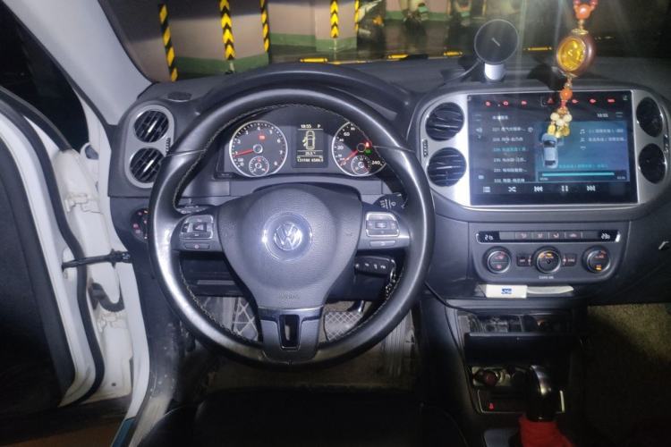 Used Volkswagen Tiguan 2017 300TSI Automatic Two-Wheel Drive Silk Road Comfort Edition Steering Wheel