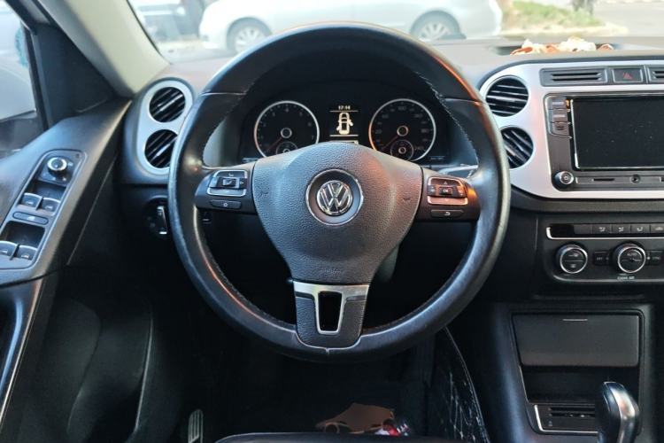 Used Volkswagen Tiguan 2017 300TSI Automatic Two-Wheel Drive Silk Road Comfort Edition Steering Wheel
