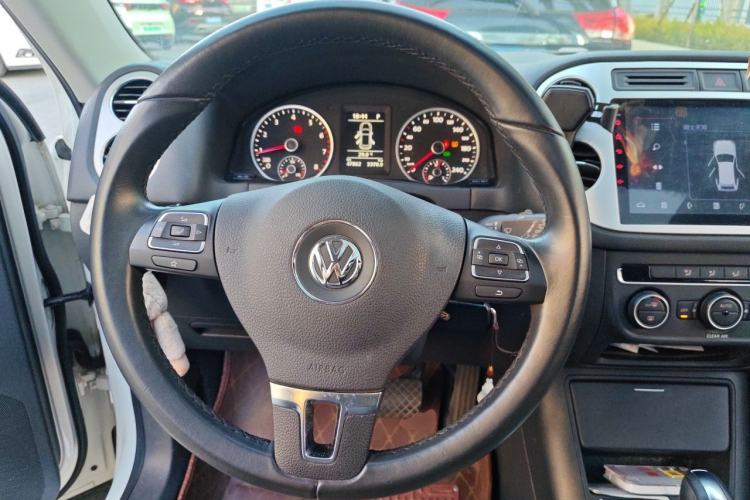 Used Volkswagen Tiguan 2017 300TSI Automatic Two-Wheel Drive Silk Road Comfort Edition Steering Wheel