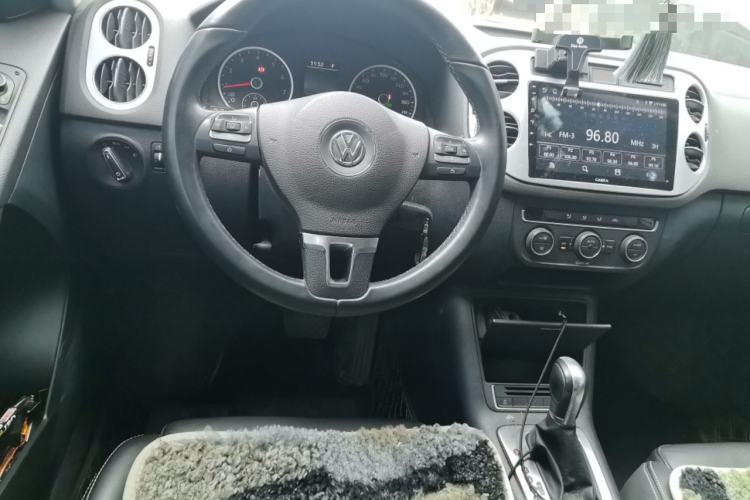 Used Volkswagen Tiguan 2017 300TSI Automatic Two-Wheel Drive Silk Road Comfort Edition Steering Wheel