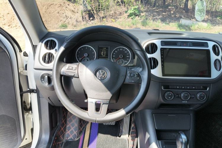 Used Volkswagen Tiguan 2017 300TSI Automatic Two-Wheel Drive Silk Road Comfort Edition Steering Wheel